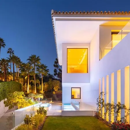 Aurora Marbella
